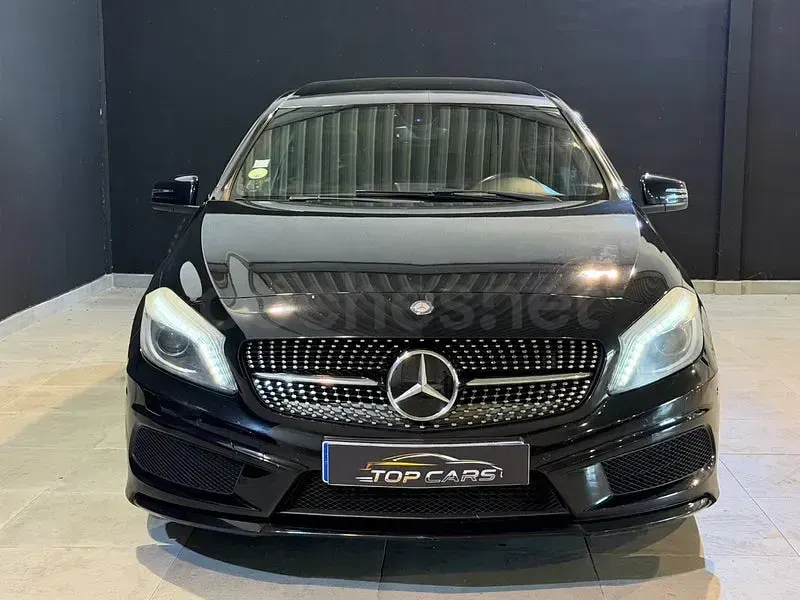 Usado Mercedes A200 AMG line 136 CV (100 kW) 2014 Negro Berlina