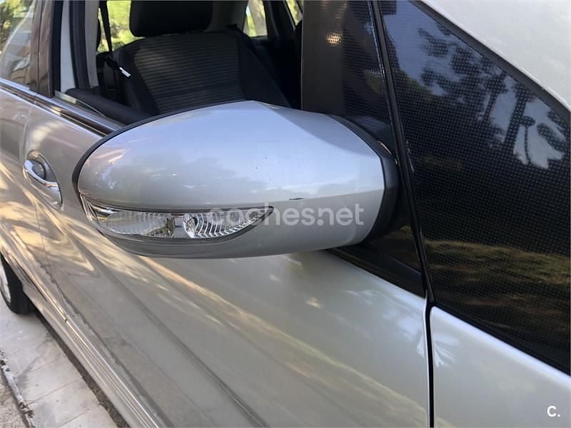 Usado Mercedes B200 140 HP (102 kW) 2007 Cinzento Monovolume