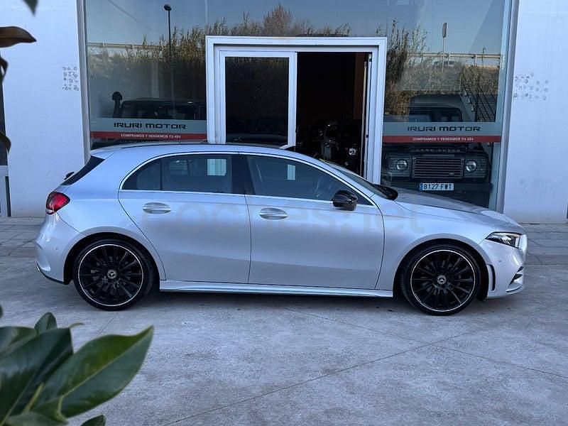 Usado Mercedes A180 116 CV (85 kW) 2018 Gris / plata Berlina