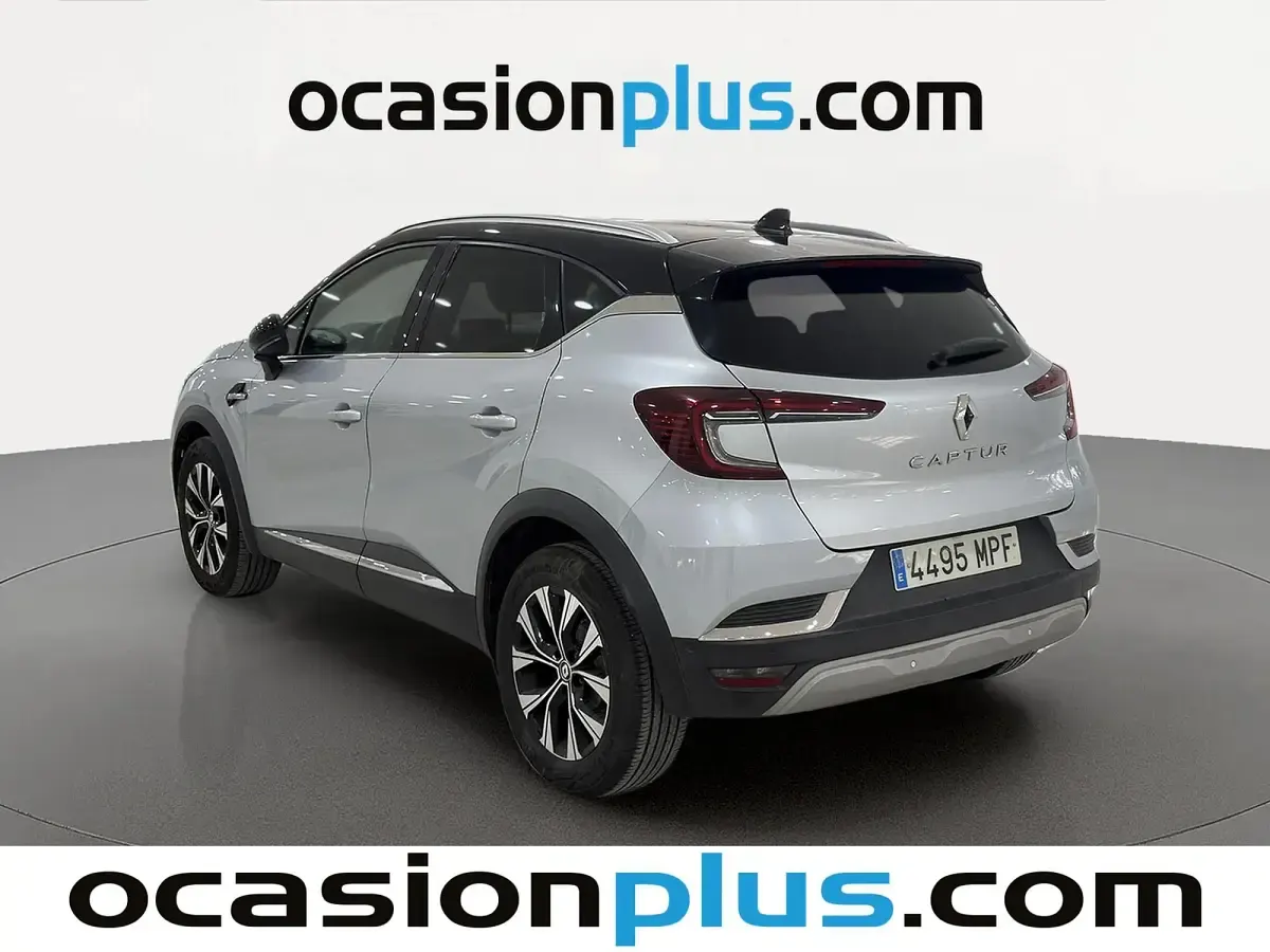Usado Renault Captur Techno 91 CV (66 kW) 2024 Gris SUV