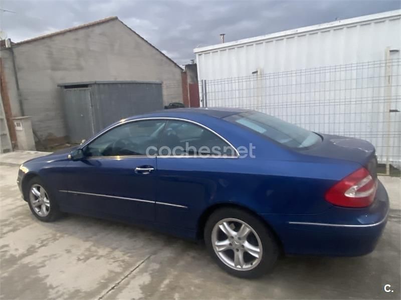 Usado Mercedes CLK200 Avantgarde 163 CV (119 kW) 2002 Azul Coupe