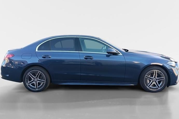 Usado Mercedes C300 AMG line 313 CV (230 kW) 2024 Berlina