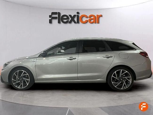 Usado Hyundai i30 N Line 160 CV (117 kW) 2023 Gris / plata Familiar