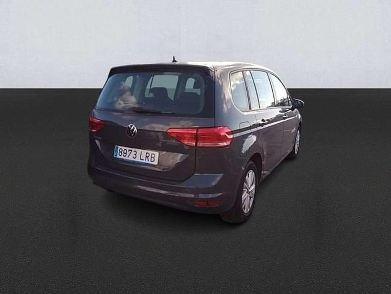 Usado VW Touran Edition 122 CV (89 kW) 2021 Gris Monovolumen