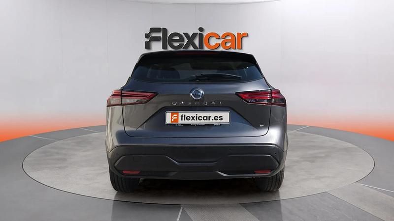 Usado Nissan Qashqai Acenta 158 CV (116 kW) 2021 Gris SUV