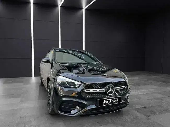Usado Mercedes GLA250 AMG 218 CV (160 kW) 2023 Negro SUV