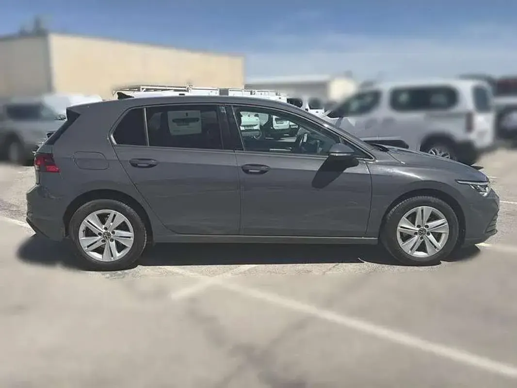 Usado VW Golf VIII Life 110 CV (80 kW) 2021 Utilitario