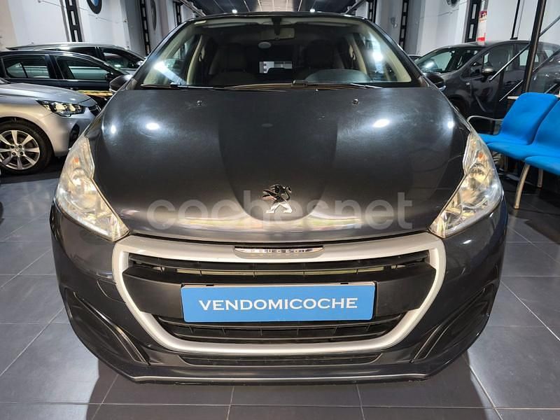 Gris / plata Usado 2017 Peugeot 208 Style Utilitario | 6990 € (Un poco caro) - Imagen 1/4
