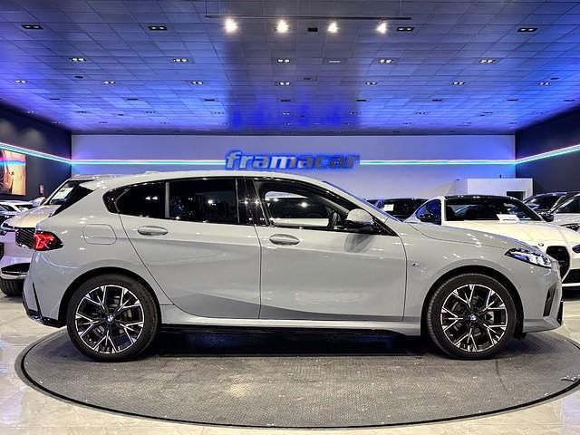 Usado BMW 120 163 CV (119 kW) 2025 Gris Utilitario