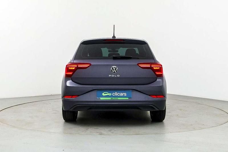 Usado VW Polo Life 95 CV (69 kW) 2024 Gris Utilitario