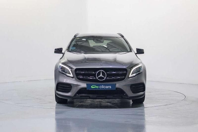 Usado Mercedes GLA200 156 HP (114 kW) 2020 Cinzento SUV
