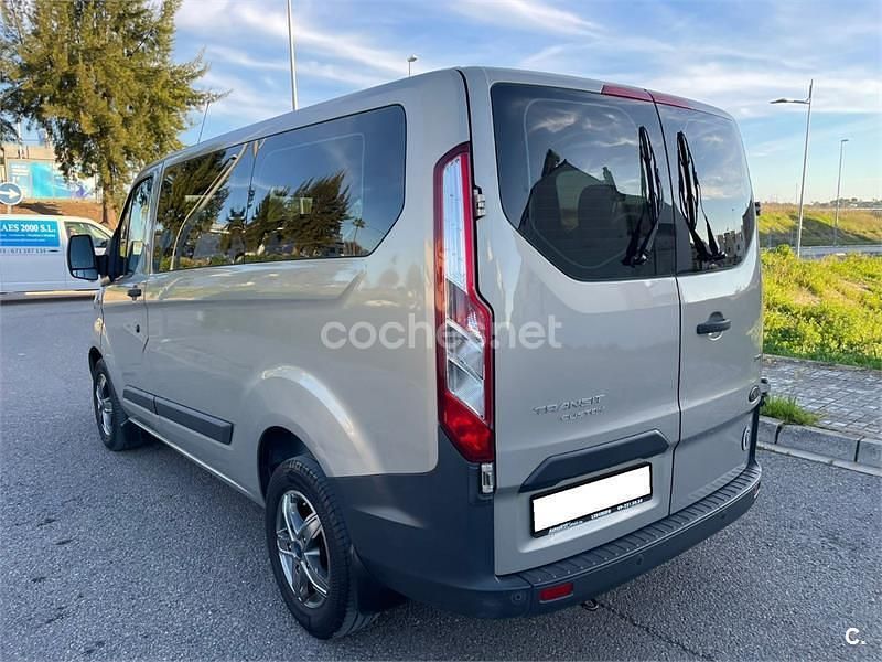 Usado Ford Tourneo Limited 125 CV (91 kW) 2014 Marrón Monovolumen
