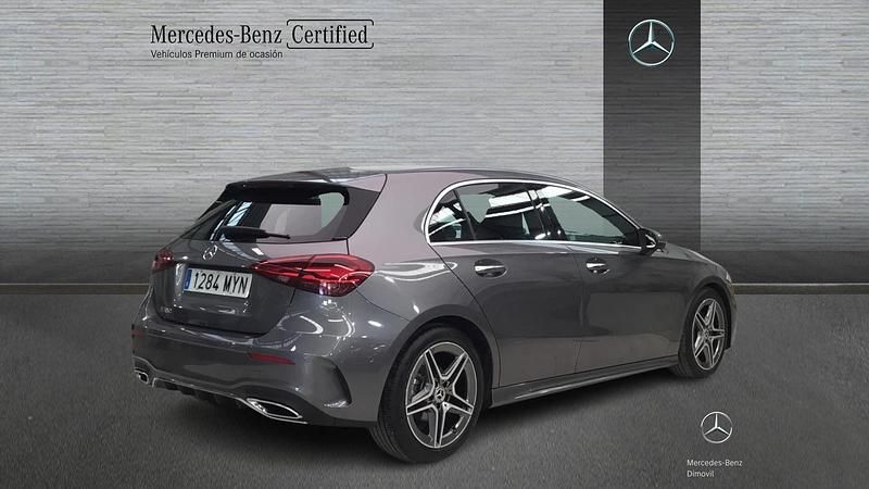 Usado Mercedes A180 136 CV (100 kW) 2025 Gris Berlina