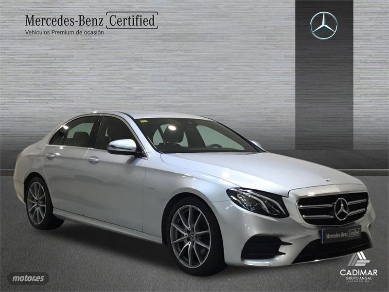 Usado Mercedes E220 AMG line 194 CV (142 kW) 2020 Plata iridio Berlina