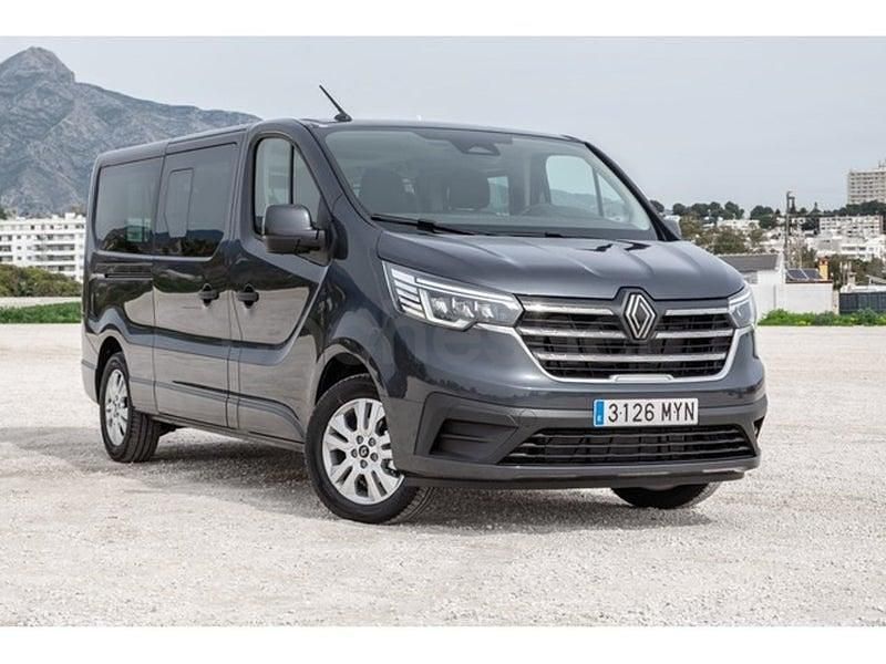 Usado Renault Trafic Equilibre 150 CV (110 kW) 2025 Gris / plata Monovolumen