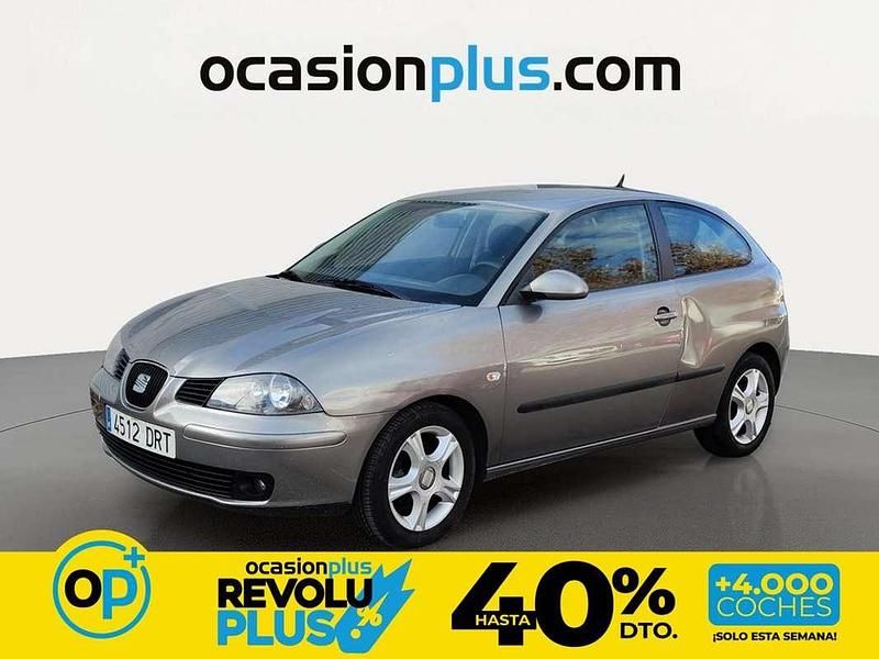 Usado Seat Ibiza 99 CV (72 kW) 2005 Gris Utilitario