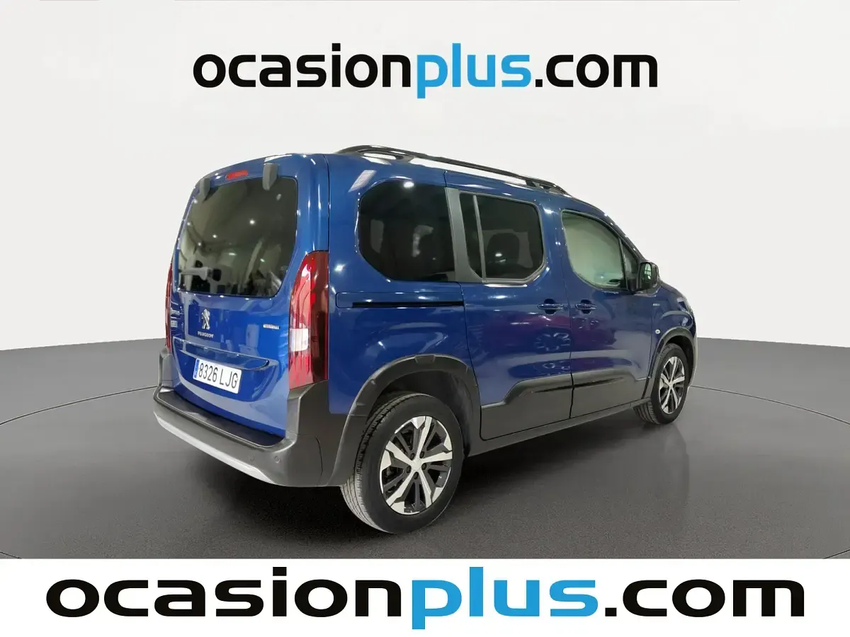 Begagnad Peugeot Rifter GT 130 HK (95 kW) 2020 Blå Minibuss