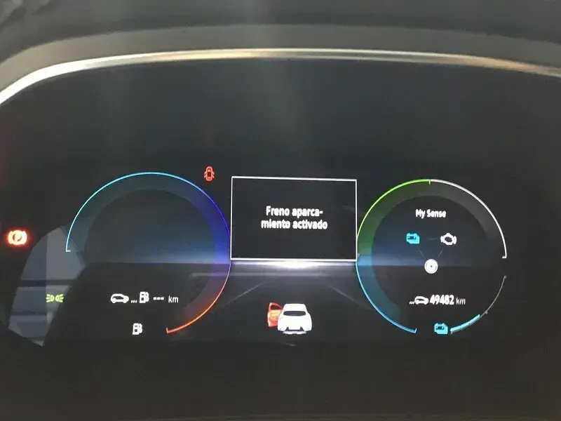 Usado Renault Captur Techno 145 CV (106 kW) 2023 Blanco techo negro SUV