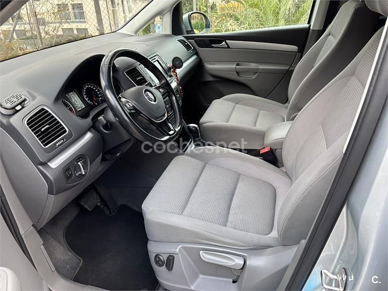 Usado VW Sharan Edition 150 CV (110 kW) 2018 Gris / plata Monovolumen