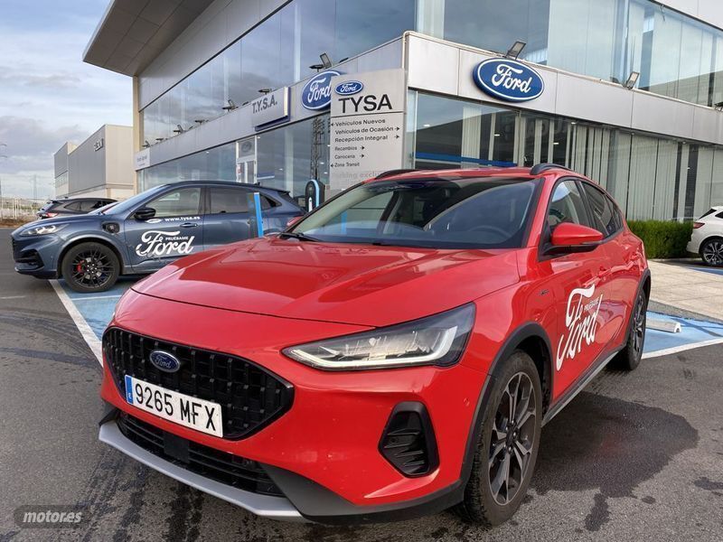 Rojo Usado 2023 Ford Focus Active Berlina | 20.900 € (Buen precio) - Imagen 1/4