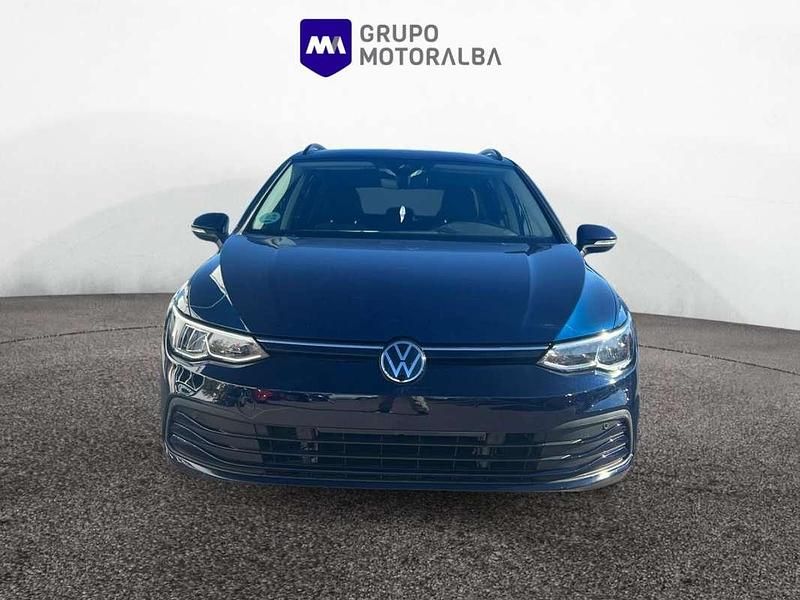 Usado VW Golf VIII Life 110 CV (80 kW) 2022 Azul Familiar