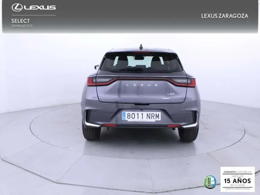 Nuevo Lexus LBX 136 CV (100 kW) 2026 Gris SUV