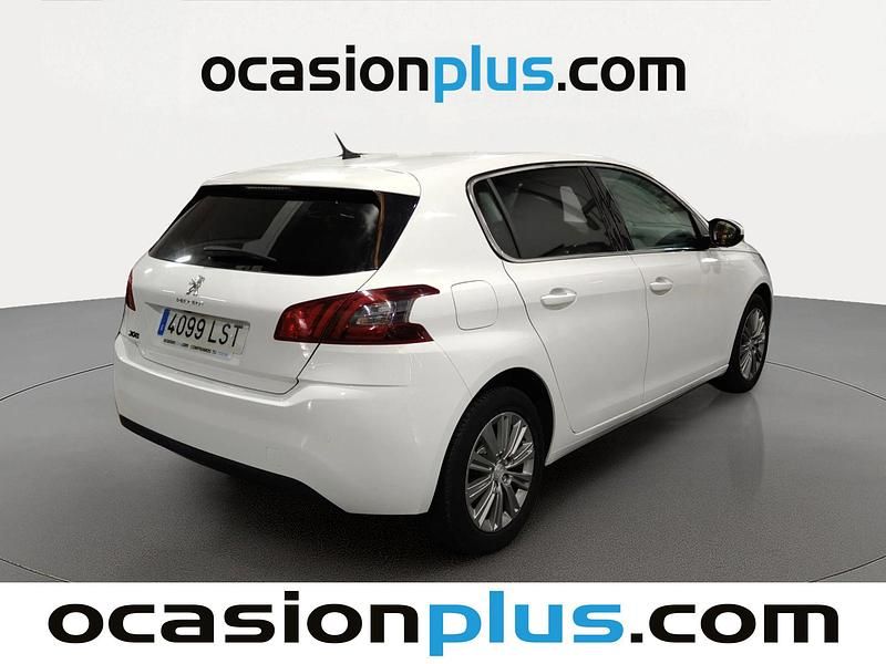 Usado Peugeot 308 Allure 131 CV (96 kW) 2021 Blanco Utilitario