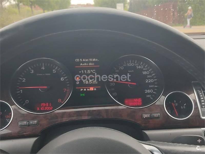 Usado Audi A8 310 CV (228 kW) 2003 Gris / plata Berlina