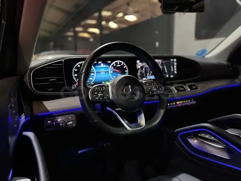 Usado Mercedes GLE350 320 CV (235 kW) 2022 Gris / plata SUV