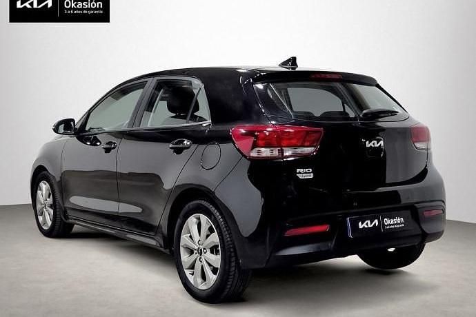 Usado Kia Rio 100 CV (73 kW) 2021