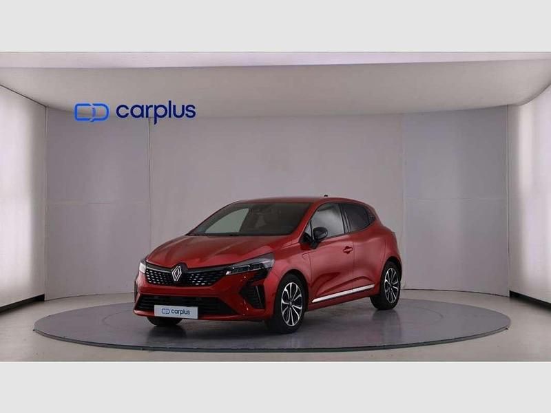 Używany Renault Clio V Techno 91 KM (66 kW) 2024 Czerwony Hatchback