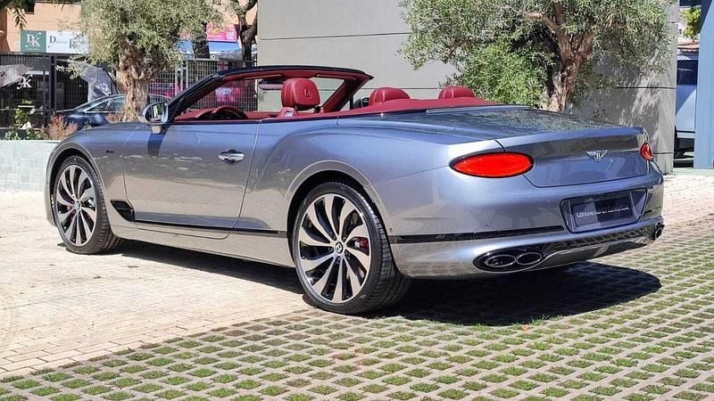 Ny Bentley Continental GT 557 HK (409 kW) 2025 Silver Cab