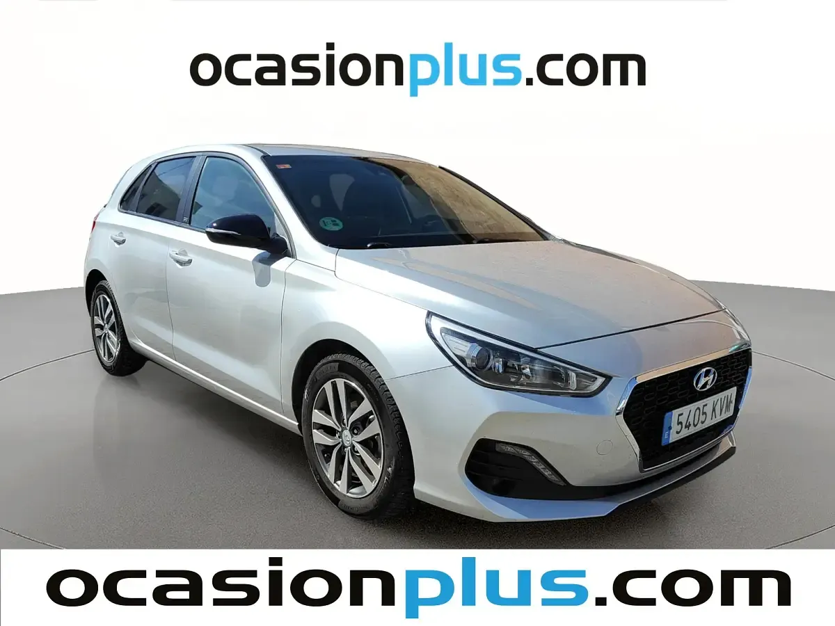 Usado Hyundai i30 GO! 95 CV (69 kW) 2019 Gris plata Utilitario