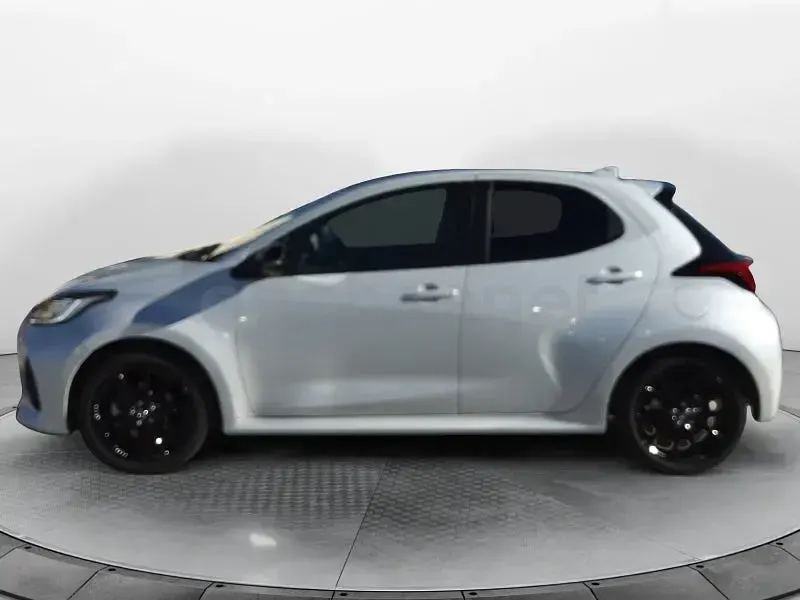 Usado Mazda 2 Homura-Line 116 CV (85 kW) 2024 Blanco Utilitario