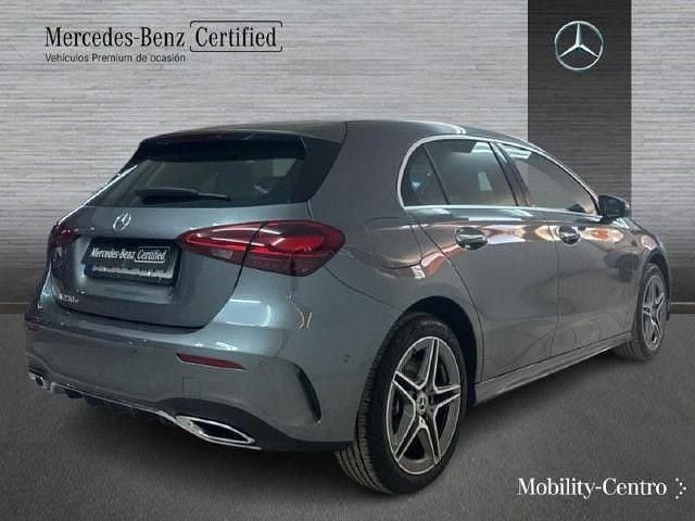 Usado Mercedes A250 AMG line 218 CV (160 kW) 2025 Gris montaña Utilitario