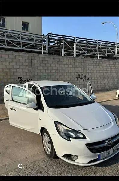 Usado Opel Corsa Business 75 CV (55 kW) 2016 Blanco Utilitario