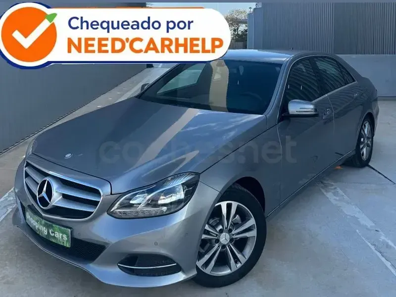 Usado Mercedes E220 Avantgarde 170 CV (125 kW) 2014 Gris / plata Berlina