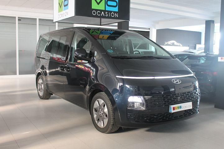 Negro Usado 2023 Hyundai Staria Van | 38.900 € (Precio justo) - Imagen 1/4