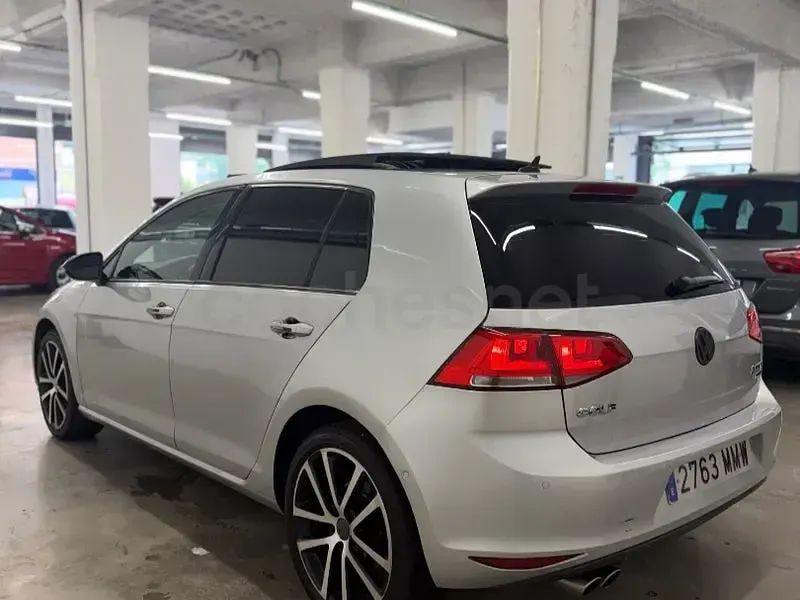 Usado VW Golf VII Advance 150 CV (110 kW) 2014 Gris / plata Berlina