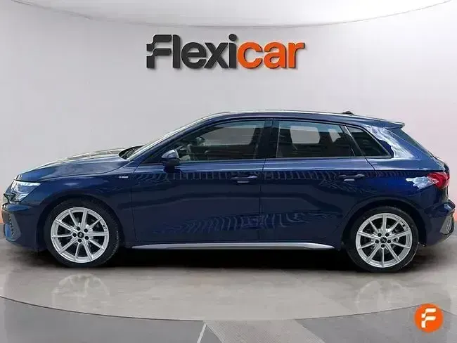 Usado Audi A3 S-Line 150 CV (110 kW) 2023 Azul Berlina