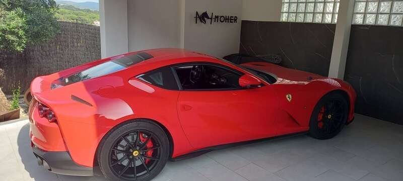 Rojo Usado 2021 Ferrari 812 Coupe | 549.000 € - Imagen 1/4
