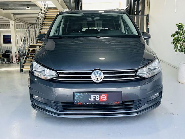 Usado VW Touran 116 CV (85 kW) 2019 Gris Monovolumen
