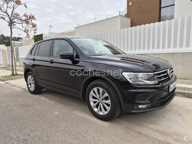 Usado VW Tiguan Edition 125 CV (91 kW) 2018 Negro SUV