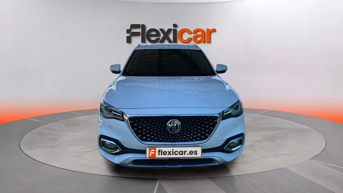Używany MG HS Luxury 258 KM (189 kW) 2021 Biały SUV