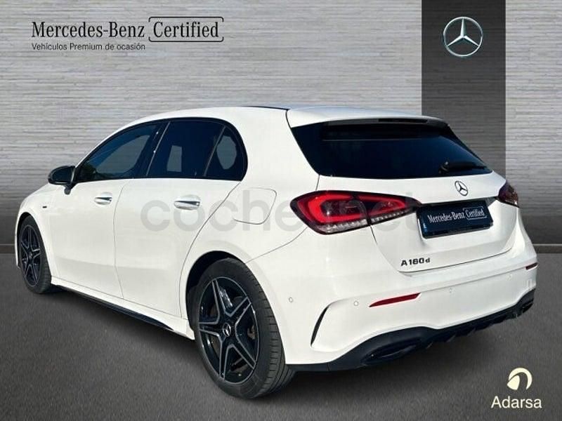 Usado Mercedes A180 116 CV (85 kW) 2021 Blanco polar Berlina