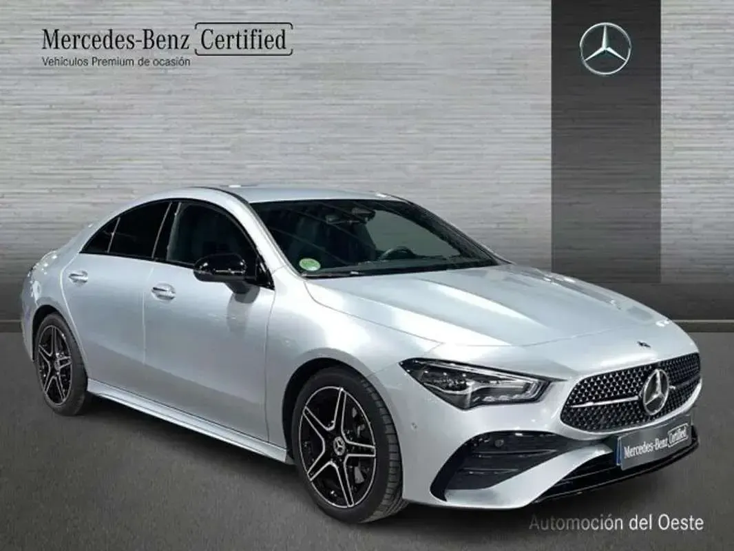 Usado Mercedes CLA220 192 CV (141 kW) 2025 Plateado Berlina