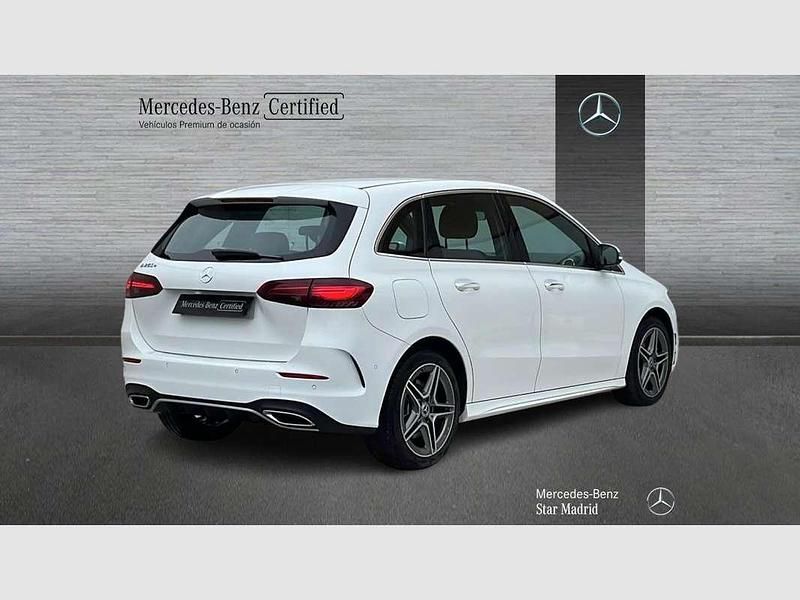 Usado Mercedes E250 218 CV (160 kW) 2025 Blanco Familiar