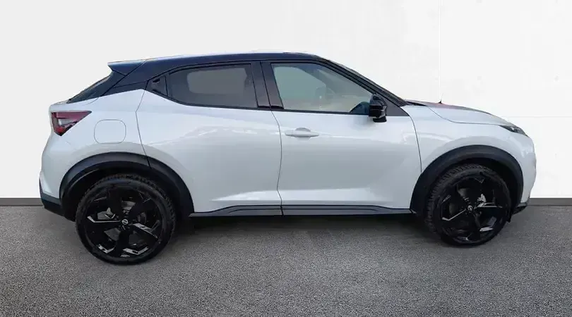 Usado Nissan Juke Tekna 114 CV (83 kW) 2025 Lunar white (metalizado) techo SUV