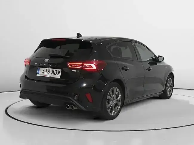 Usado Ford Focus ST-Line 125 CV (91 kW) 2023 Negro