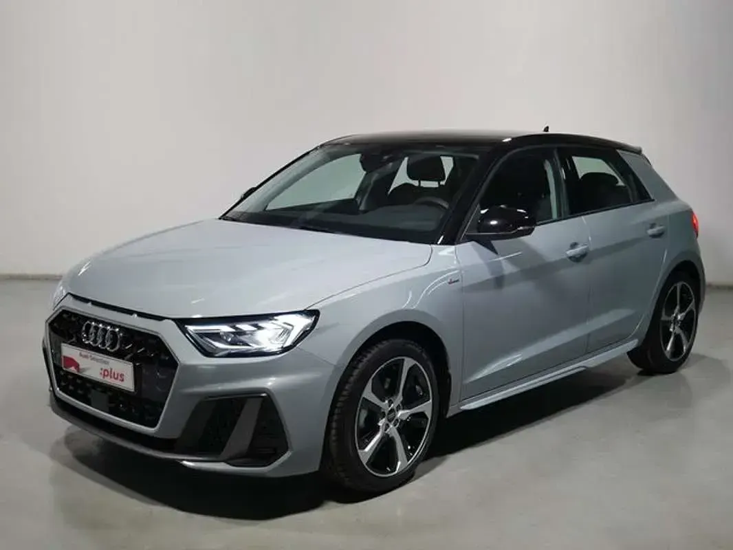 Usado Audi A1 Sportback 116 CV (85 kW) 2025 Gris Utilitario